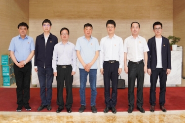 共青团嘉兴市委书记田凯一行莅临新利体育调研