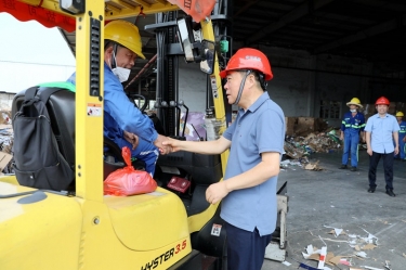 致敬高温下的汗水与热血！