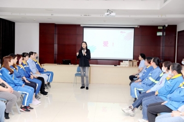 以爱为线，以懂为梁 | 新利体育开展“与青春期孩子的沟通——懂是爱的前提”互动沙龙活动