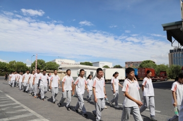 青春有梦 携手同行 | 浙江省平湖中学2024级高一新生生涯规划学习走进新利体育