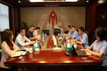 中国进出口银行浙江省分行行长彭豪一行莅临新利体育开展银企高层会谈活动