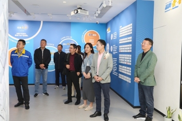 马来西亚巴生西港控股集团董事总经理拿督Eddie Lee一行莅临新利体育调研交流